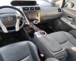 продам Toyota Prius V в пмр  фото 3